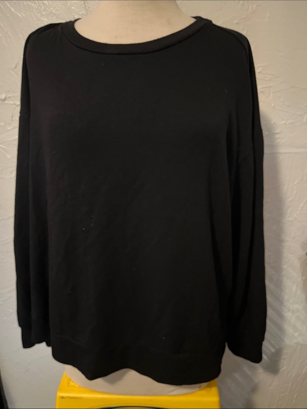 Beyond Yoga Black Crewneck Sweatshirt - Relaxed Everyday Pullover